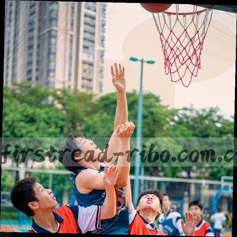 手机形态轮廓与荧光青数据线框组合的抽象产品示意